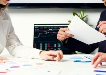Listed options vs CFDs in the UK
