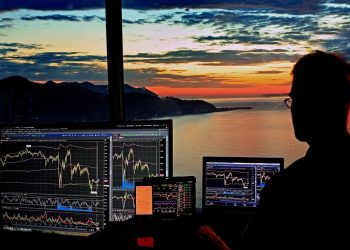 Navigating the Forex Seas: A Comprehensive Guide to Risk Management Strategies